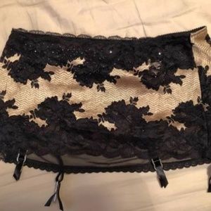 Brand New Victoria's Secret Garter